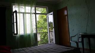 Гостевой дом My warm guest house in Kobuleti Кобулети Семейный номер с ванной-16